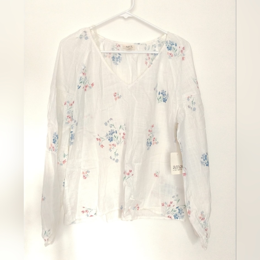 a.n.a White Floral Women's Top